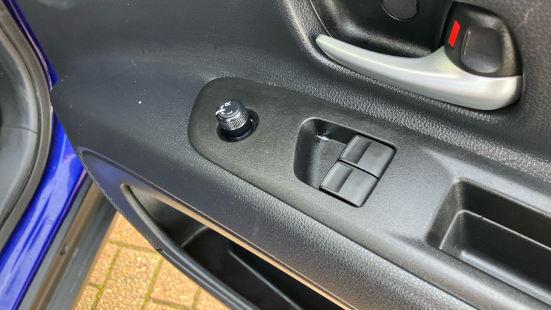 Toyota Aygo X 1.0 VVT-i Edge 5dr Petrol Hatchback